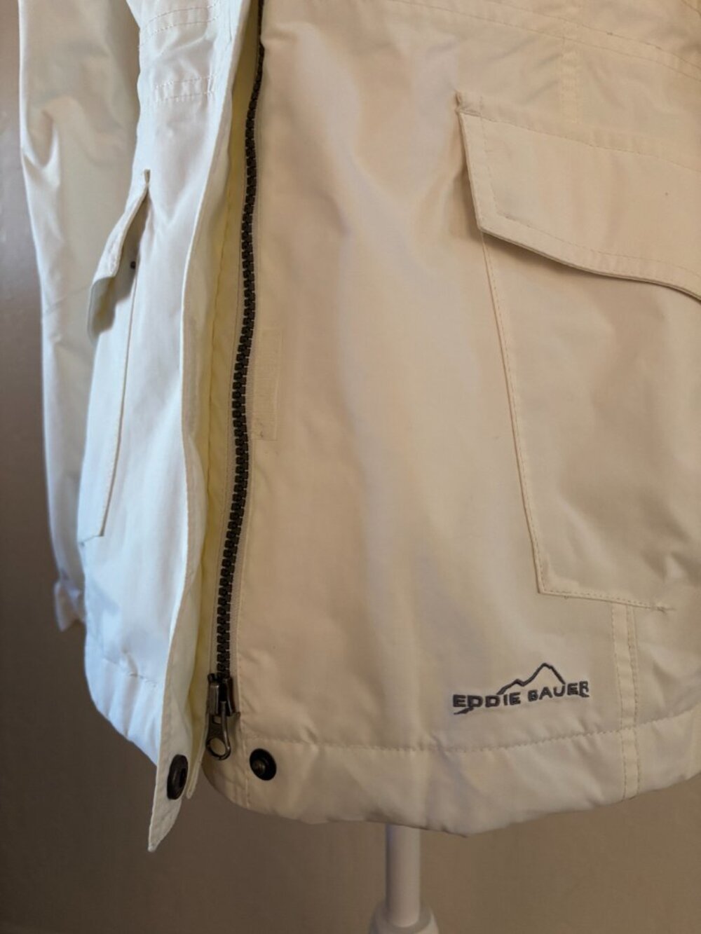 Eddie Bauer-WeatherEdge Jacket. White. - Picture 12 of 14
